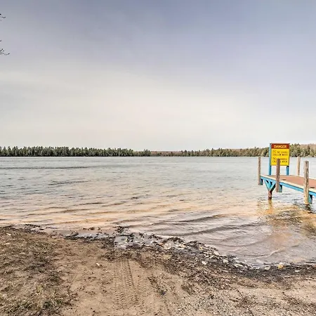 Rural Manistique Home Yard, Near Boat Launch Exterior photo