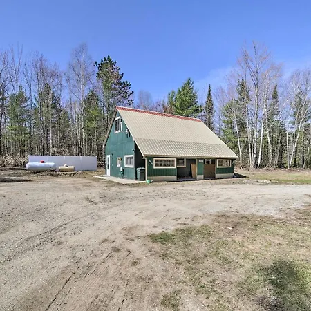 Rural Manistique Home Yard, Near Boat Launch Exterior photo